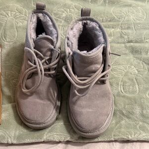 Lightly Worn Neumel Uggs